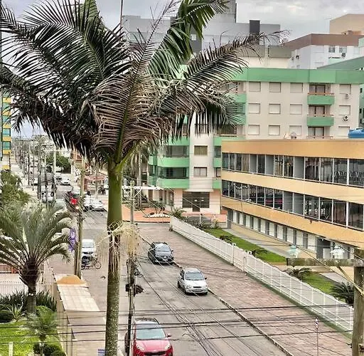 Apartamento A 100M Da Praia!